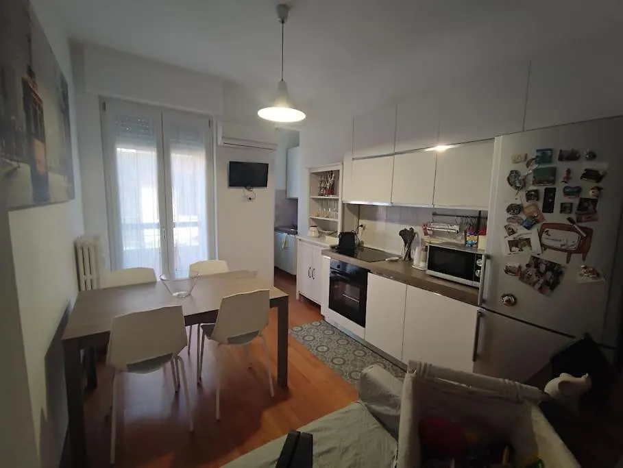 Esplora Comodamente Milano E Poi Riposa Tranquillo Apartment