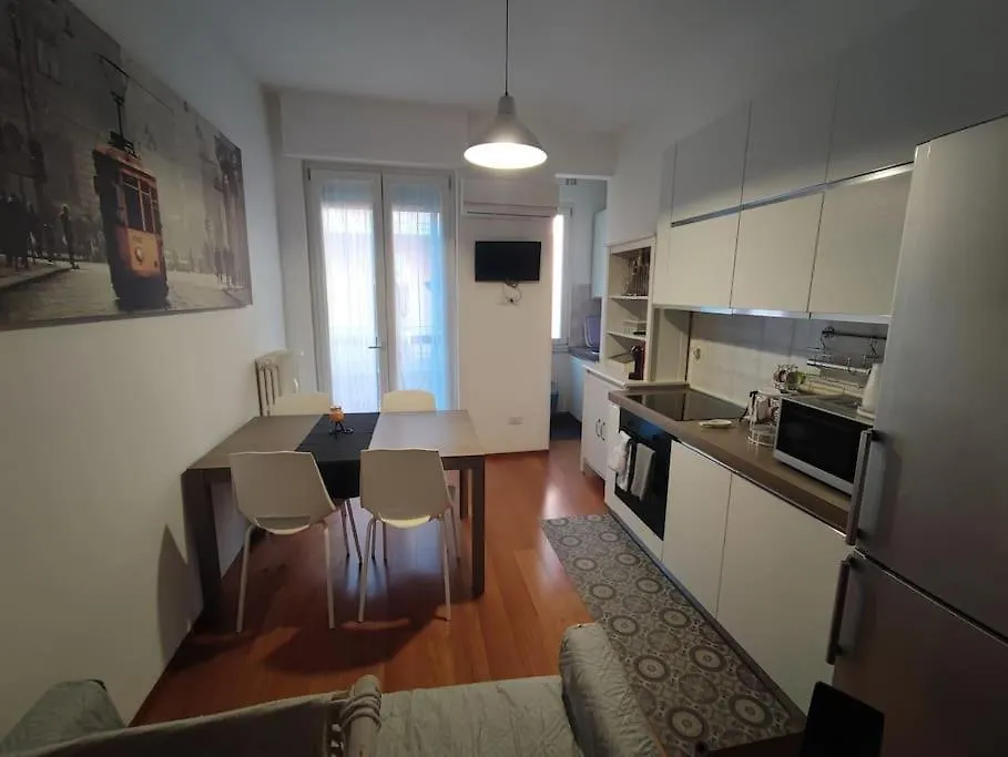 Esplora Comodamente Milano E Poi Riposa Tranquillo Apartment Milan